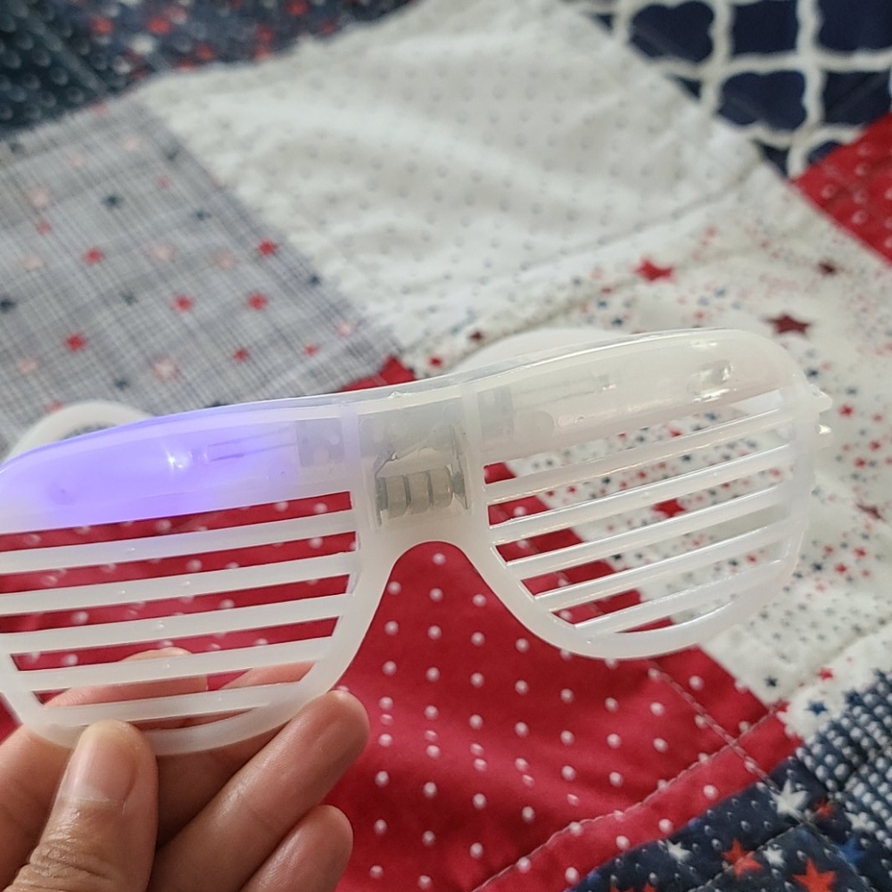 5/28 JERSEY SHORE SUNGLASSES